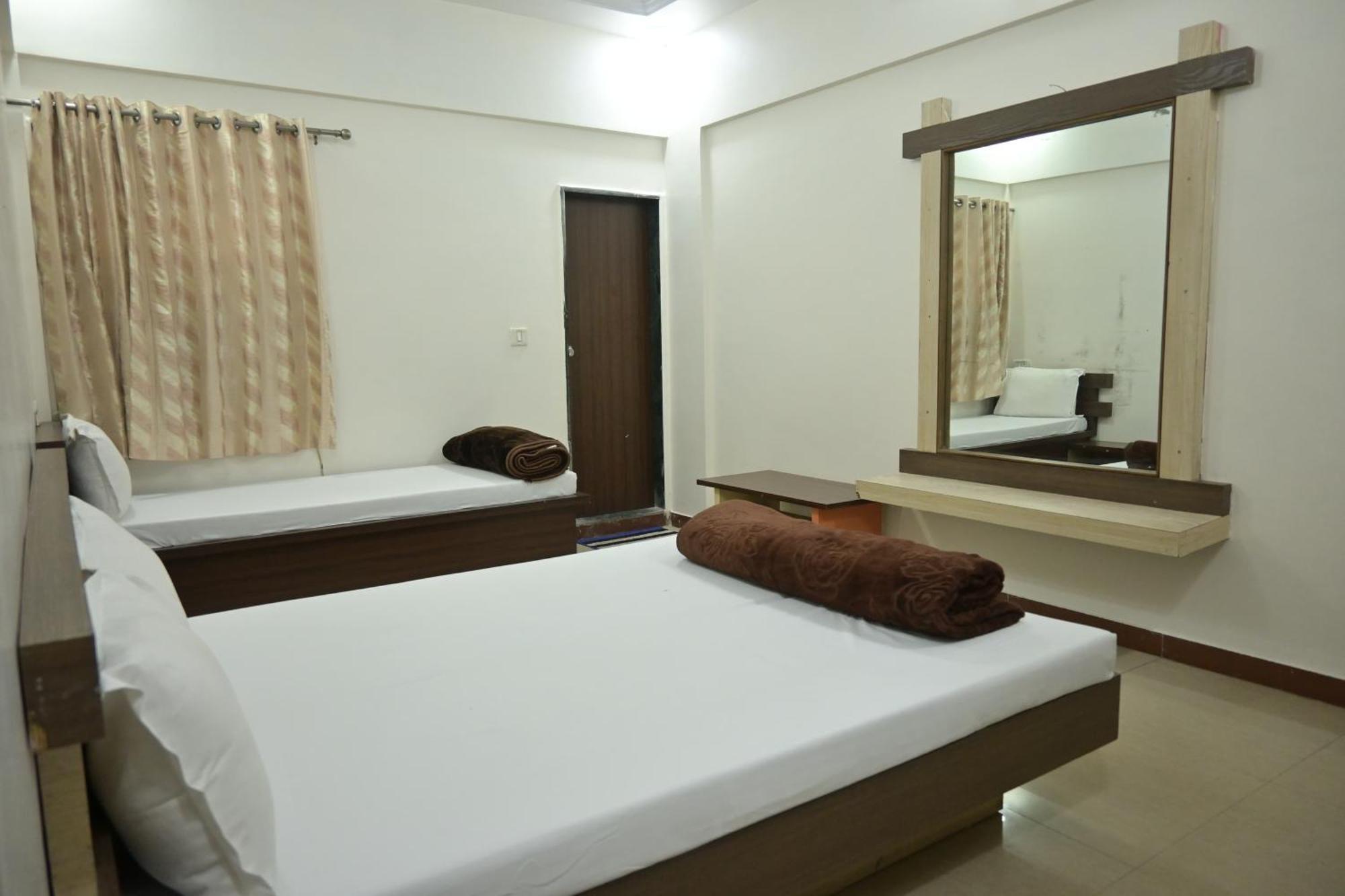 Hotel Roshan Palace Ambaji Esterno foto